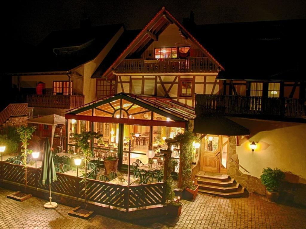 Inn Landgasthof "Zur Gemuetlichkeit" Mombris Екстериор снимка